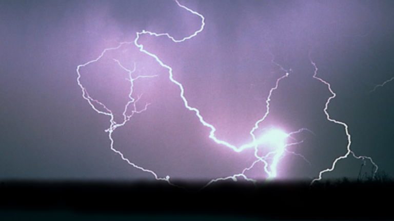 導電性シリコーンゴムシートや成形品をカスタム製造します 導電性シリコーンゴムシートや成形品をカスタム製造します